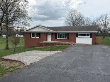 1051 Bethlehem Road, Paris, KY 40361