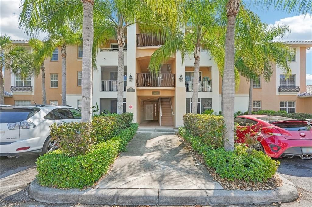 3969 Pomodoro Cir, Unit 201, Cape Coral, FL 33909 Photo