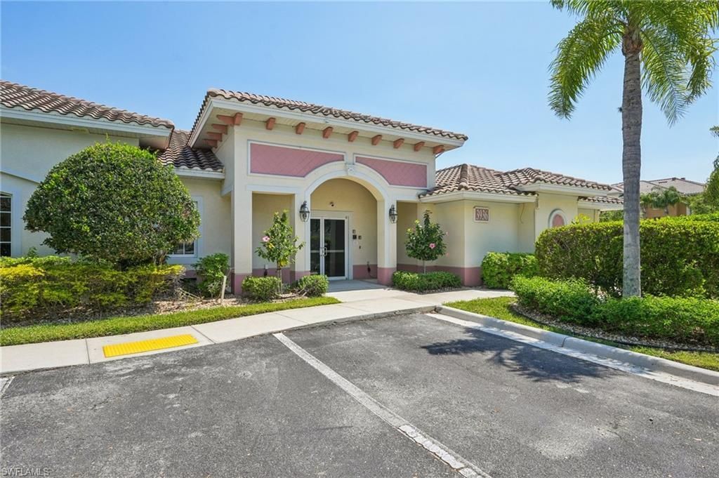 3969 Pomodoro Cir, Unit 201, Cape Coral, FL 33909 Photo