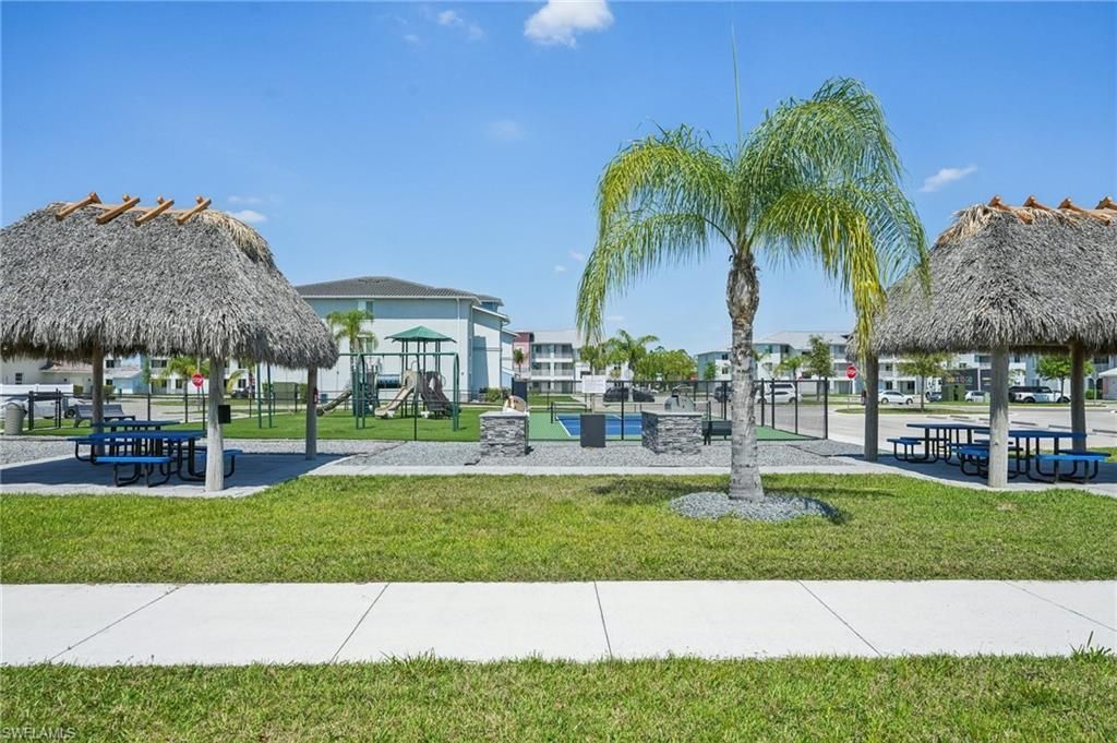 3969 Pomodoro Cir, Unit 201, Cape Coral, FL 33909 Photo