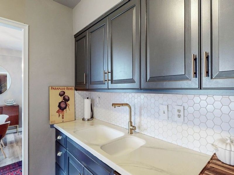 11820 Edgewater Drive, Unit 110, Lakewood, OH 44107 Photo 22