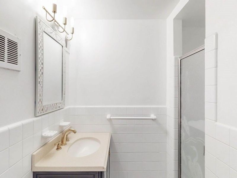 11820 Edgewater Drive, Unit 110, Lakewood, OH 44107 Photo 31