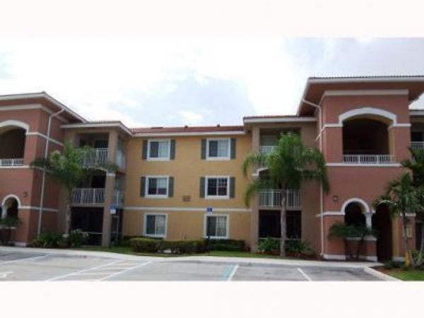 6510 Emerald Dunes Drive, Unit 304, West Palm Beach, FL 33411