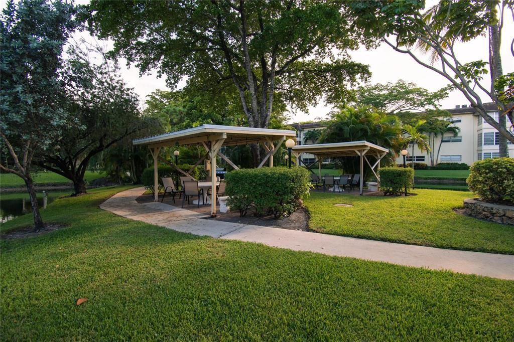 5171 W Oakland Park Boulevard, Lauderdale Lakes, FL 33313 Photo