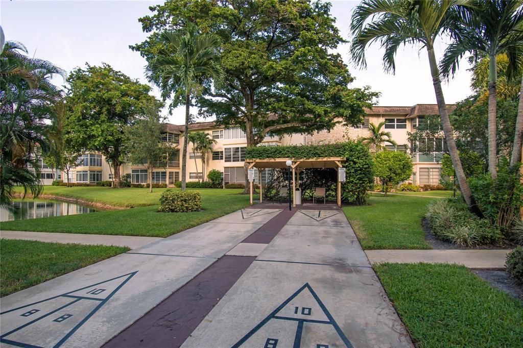 5171 W Oakland Park Boulevard, Lauderdale Lakes, FL 33313 Photo