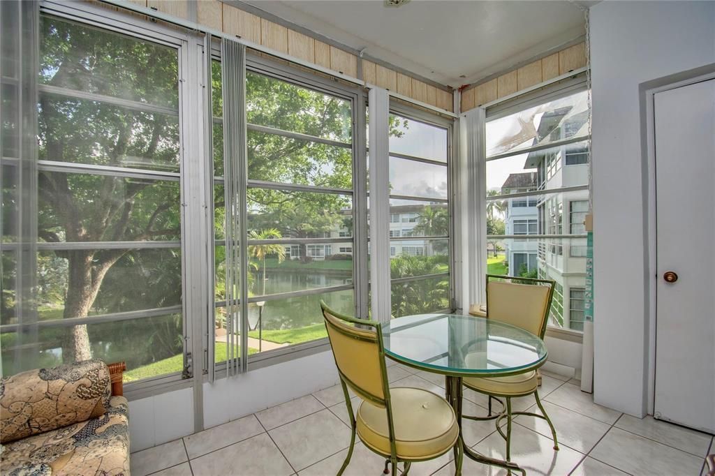 5171 W Oakland Park Boulevard, Lauderdale Lakes, FL 33313 Photo