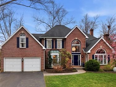 352 SENTRY LANE, WAYNE, PA 19087