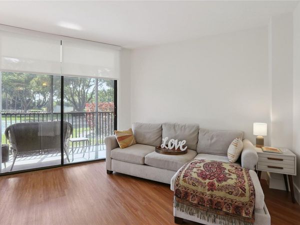 3101 N Country Club Dr , Unit 102, Aventura, FL 33180