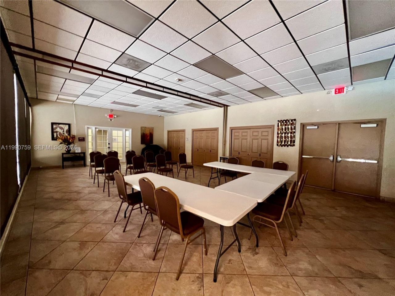 3101 N Country Club Dr , Unit 102, Aventura, FL 33180 Photo