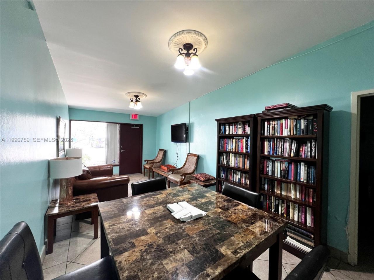 3101 N Country Club Dr , Unit 102, Aventura, FL 33180 Photo