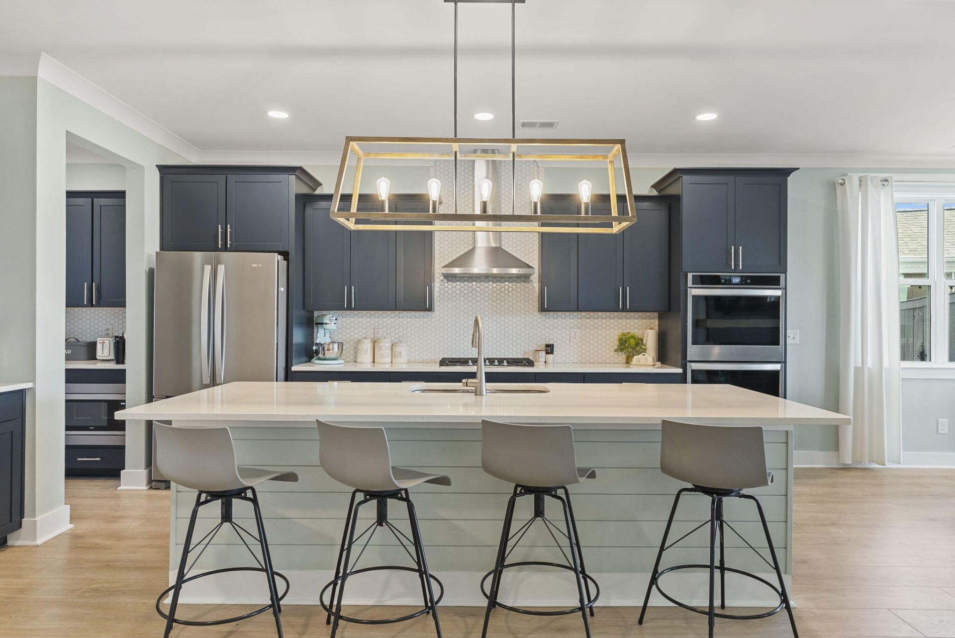 686 Yellow Leaf Lane Photo 13