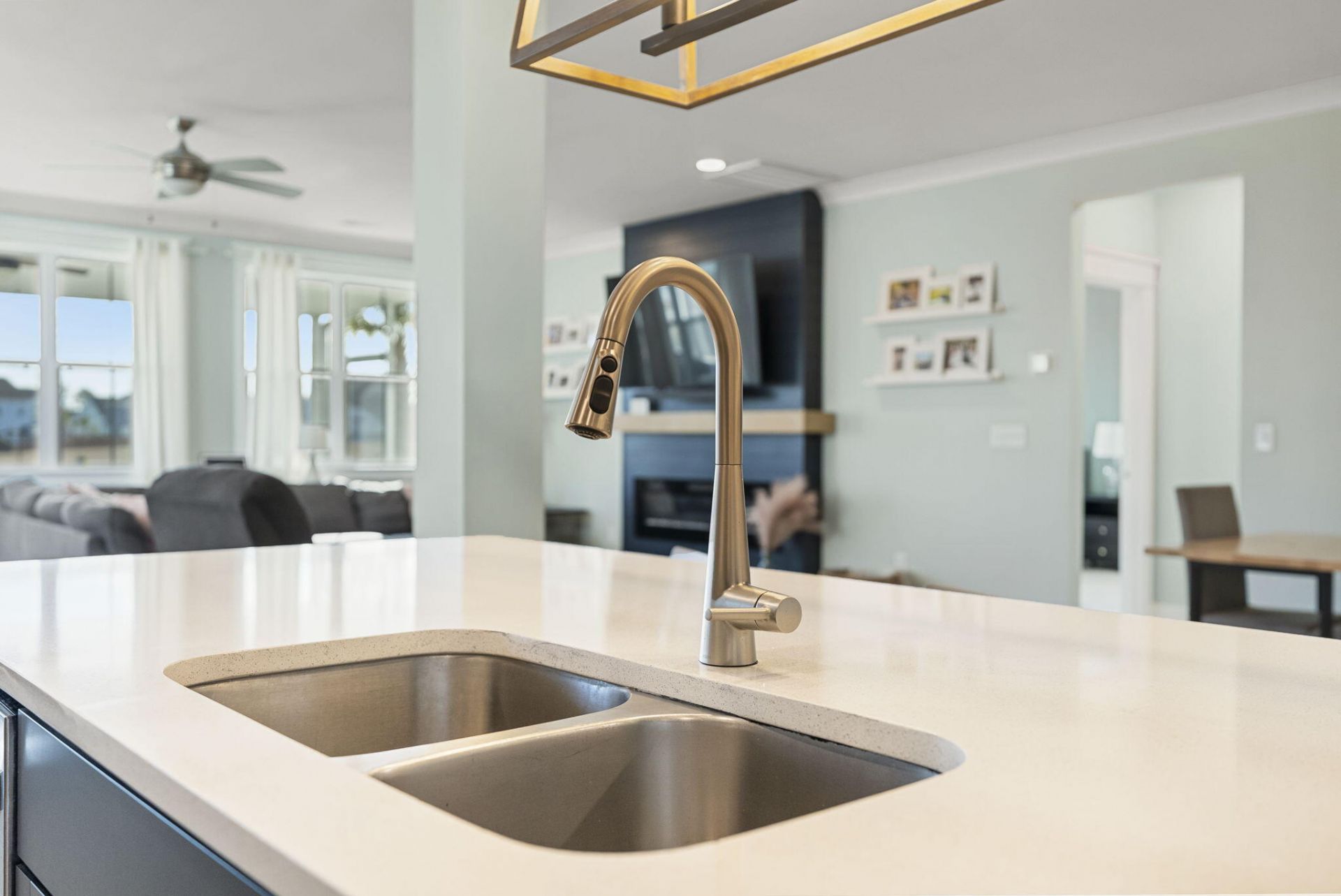 686 Yellow Leaf Lane Photo 16