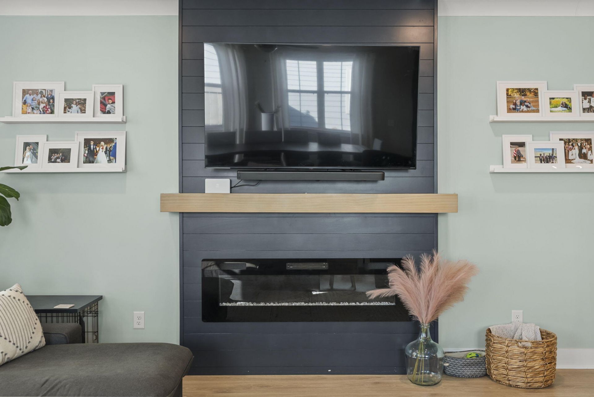 686 Yellow Leaf Lane Photo 26