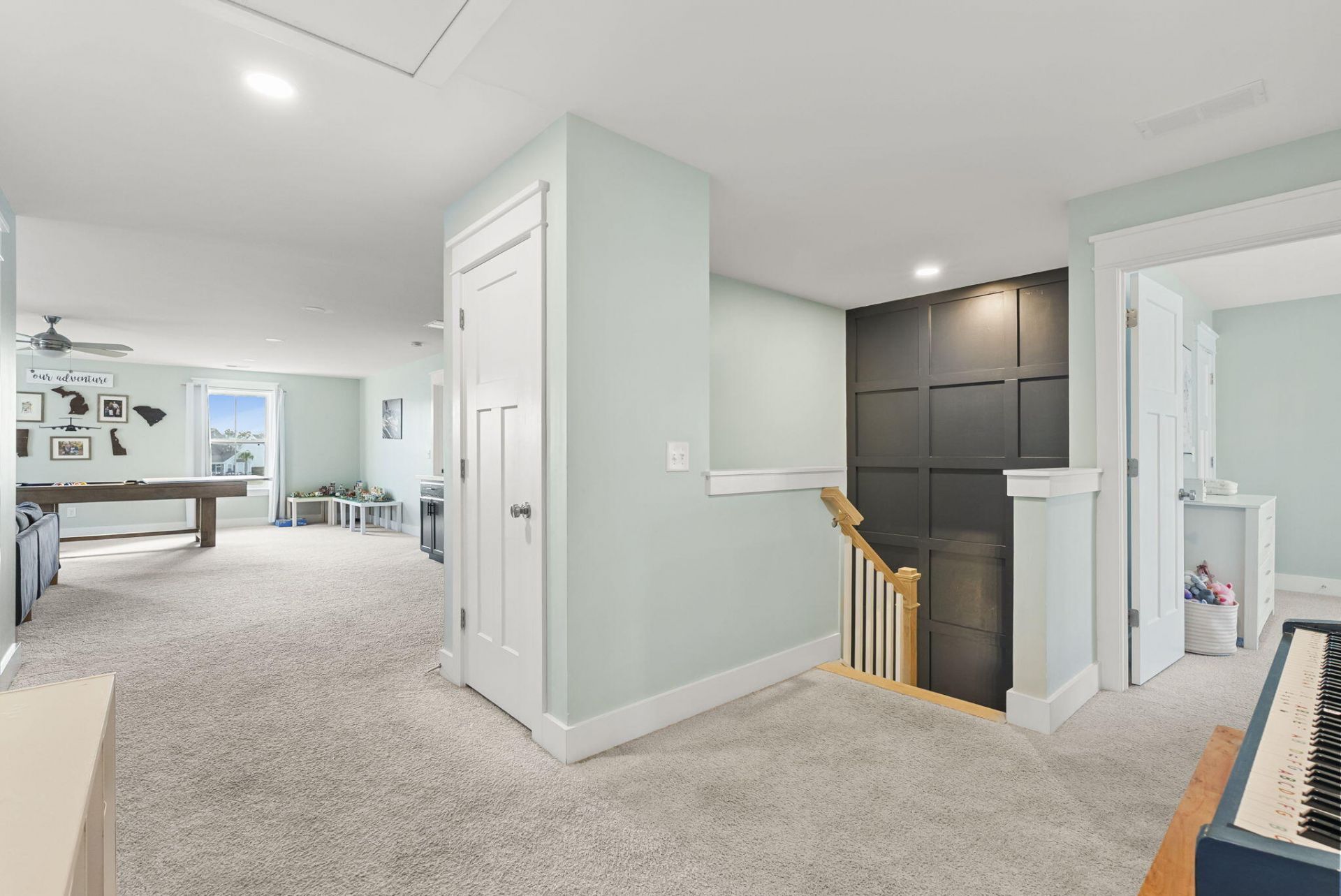 686 Yellow Leaf Lane Photo 29