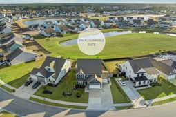 686 Yellow Leaf Lane photo 4