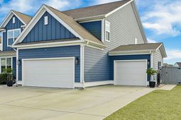 686 Yellow Leaf Lane photo 4