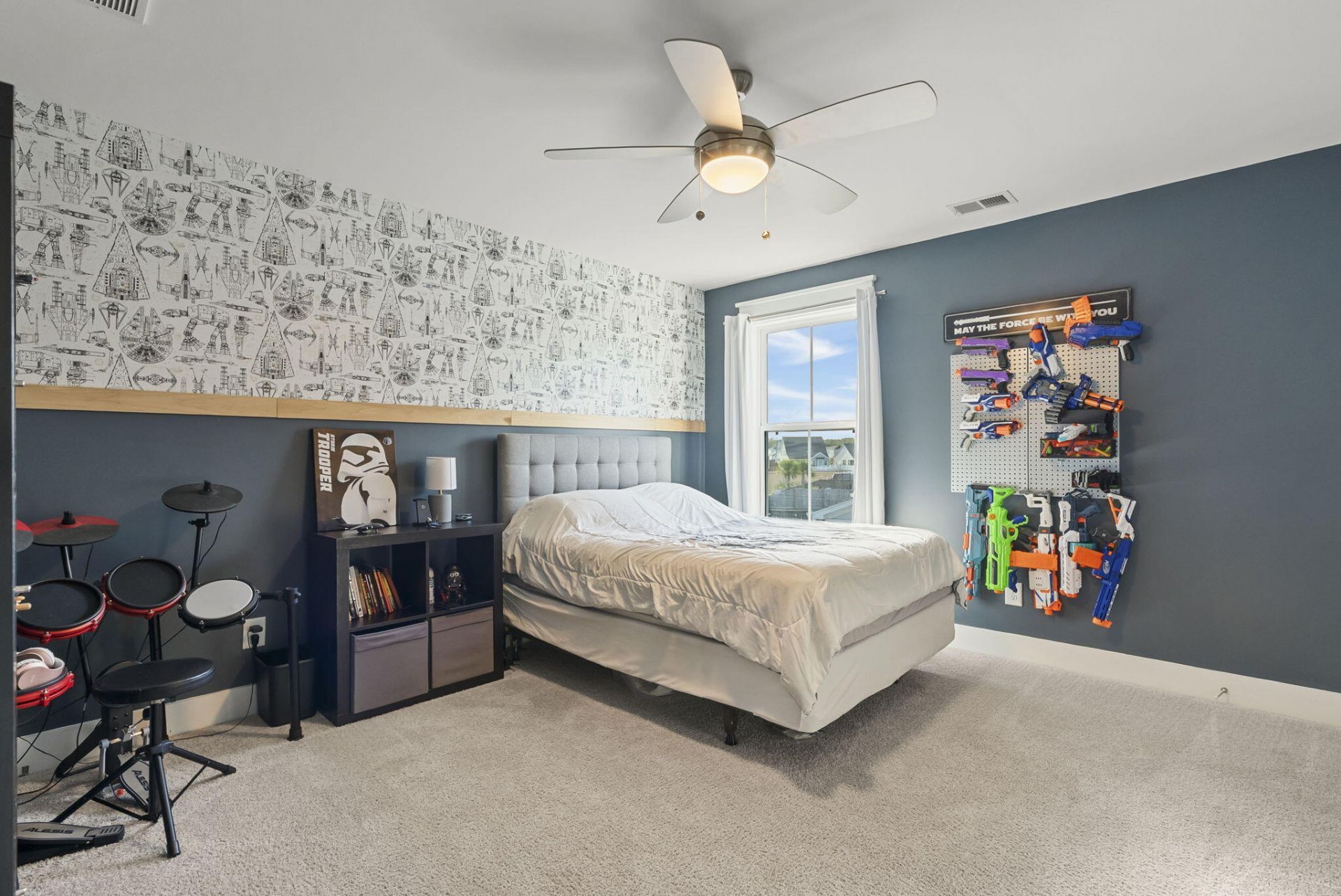 686 Yellow Leaf Lane Photo 40