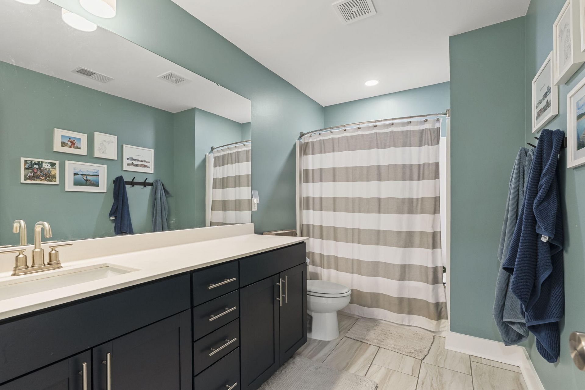 686 Yellow Leaf Lane Photo 41