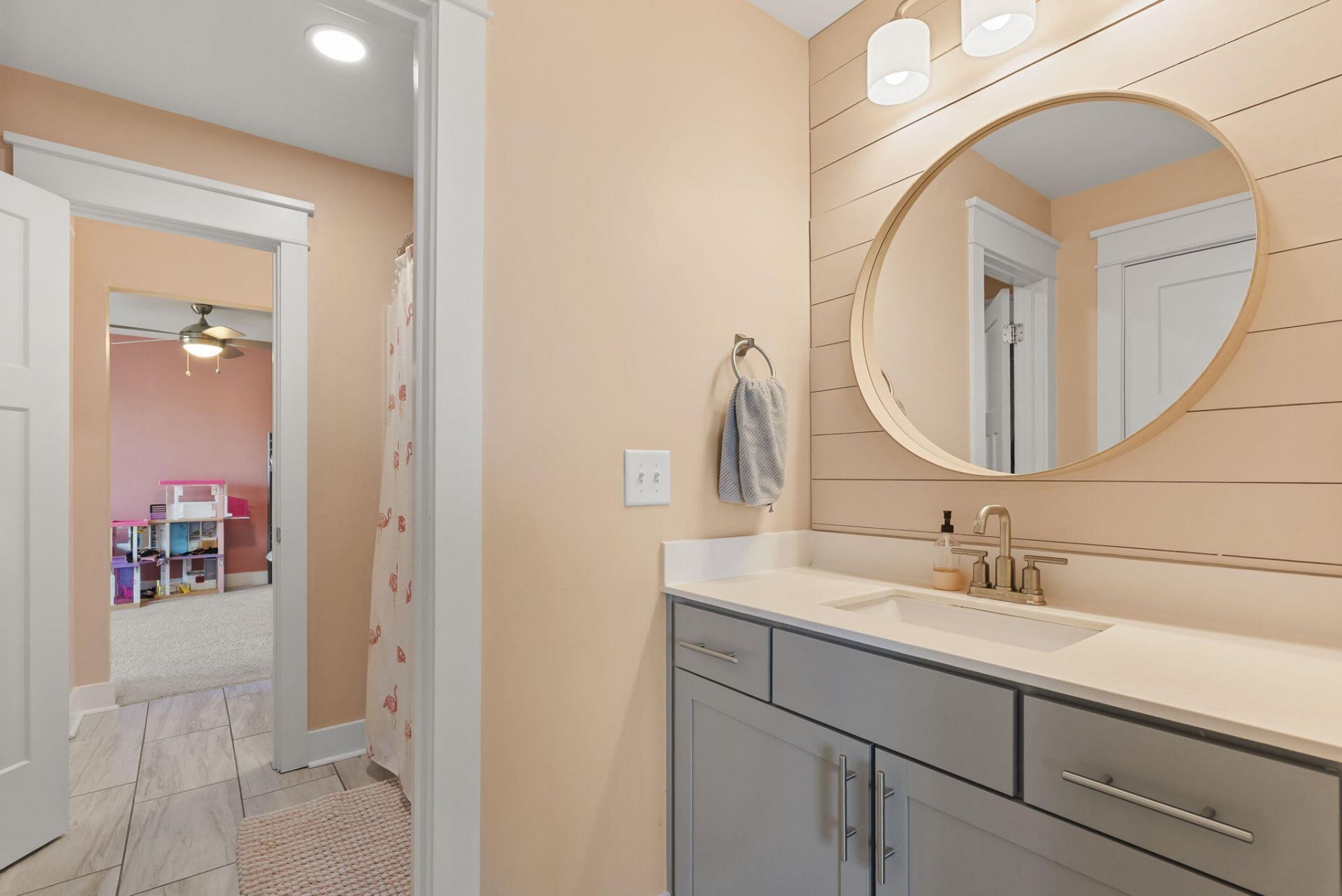 686 Yellow Leaf Lane Photo 45