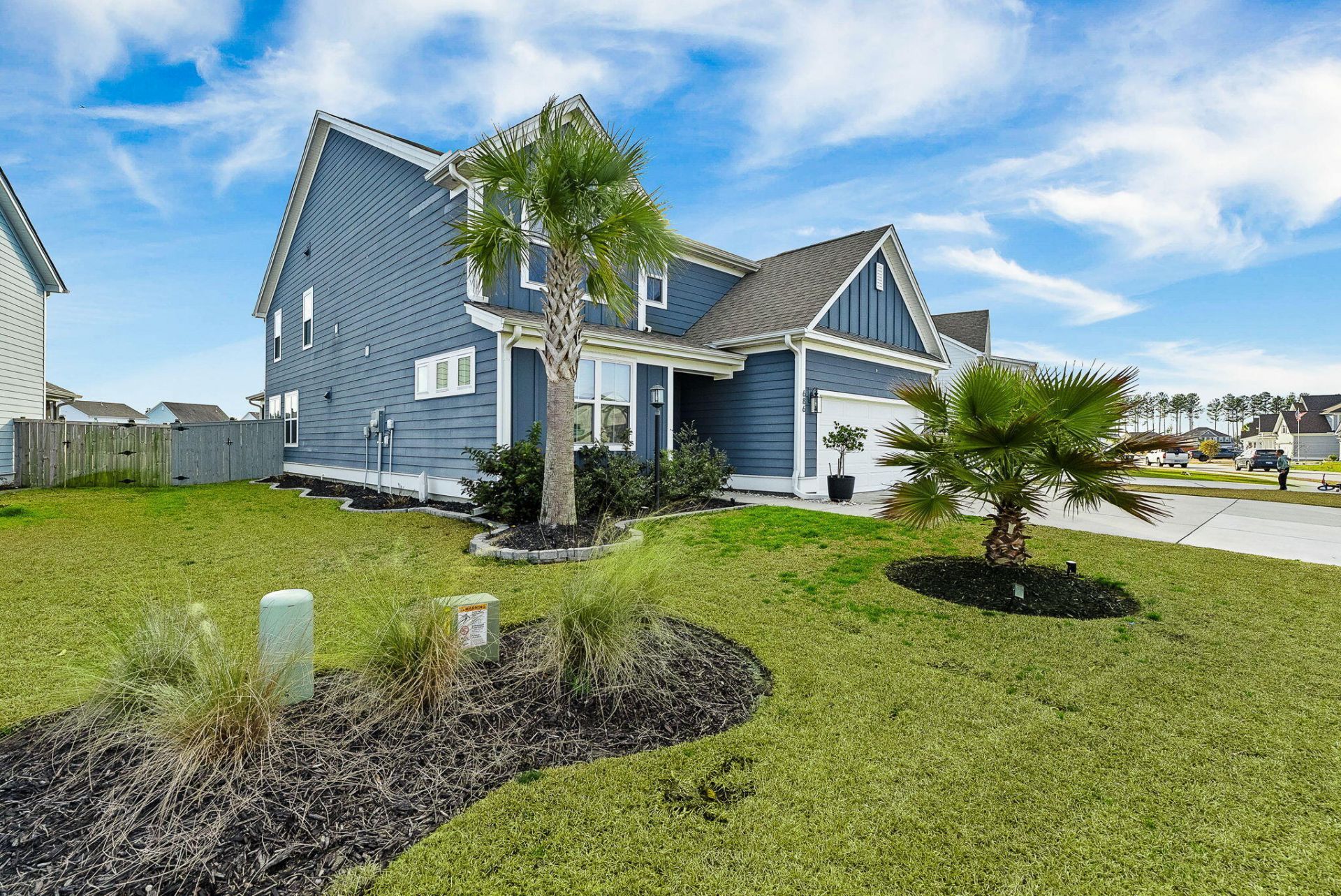 686 Yellow Leaf Lane Photo 5