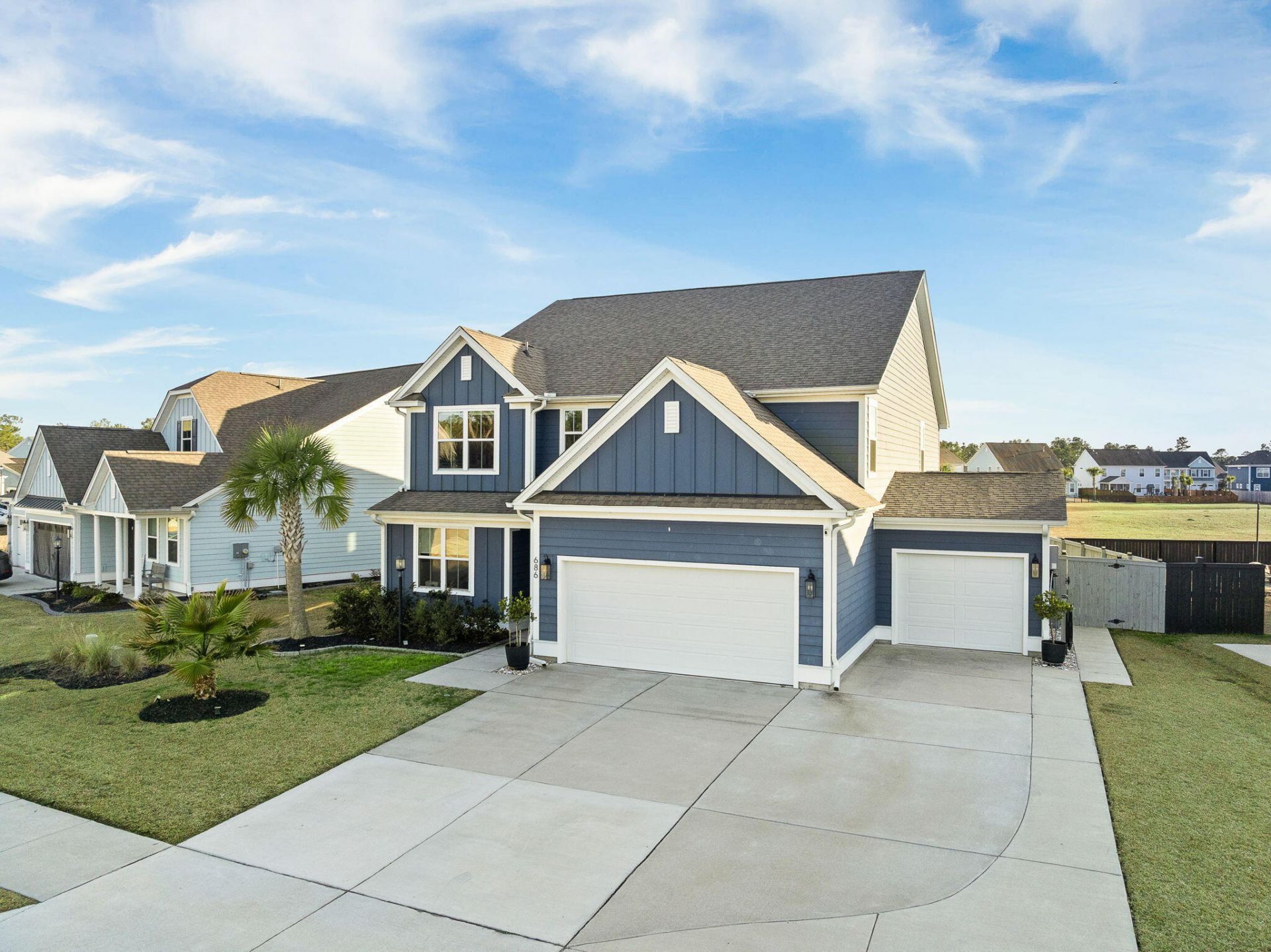 686 Yellow Leaf Lane Photo 6