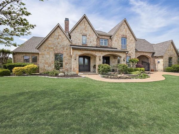 125 Manor Drive, Heath, TX 75032