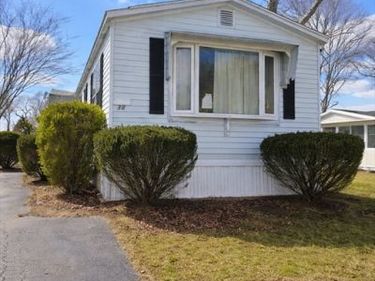 38 Acorn, Taunton, MA 02780