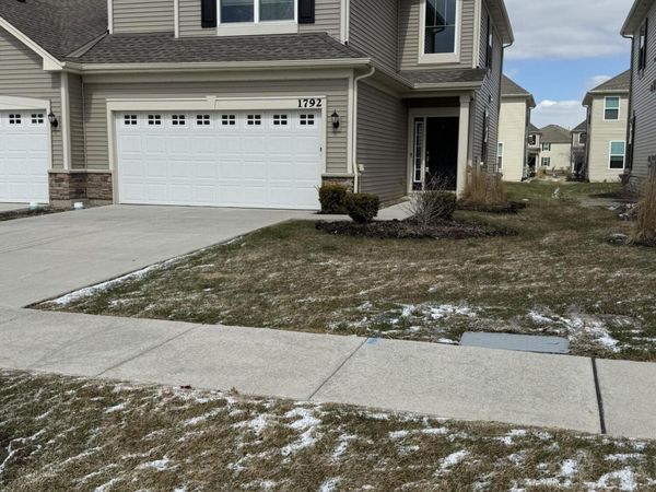 1792 E 110th Lane, Crown Point, IN 46307