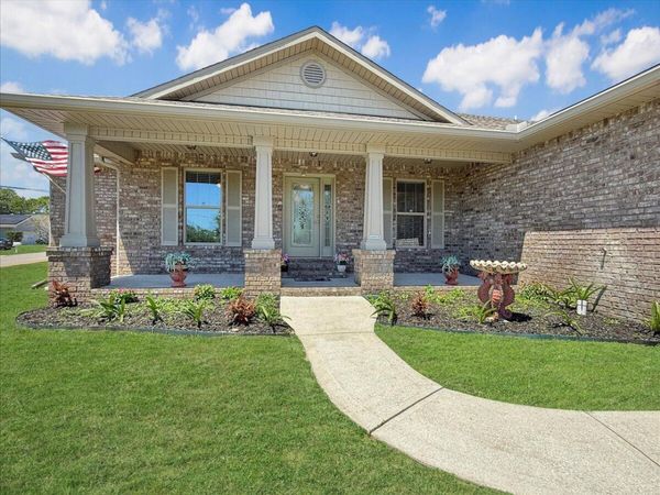 8296 Randall Drive, Navarre, FL 32566