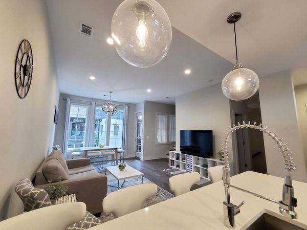 2021 Beech Ave, Unit 4, Nashville, TN 37204