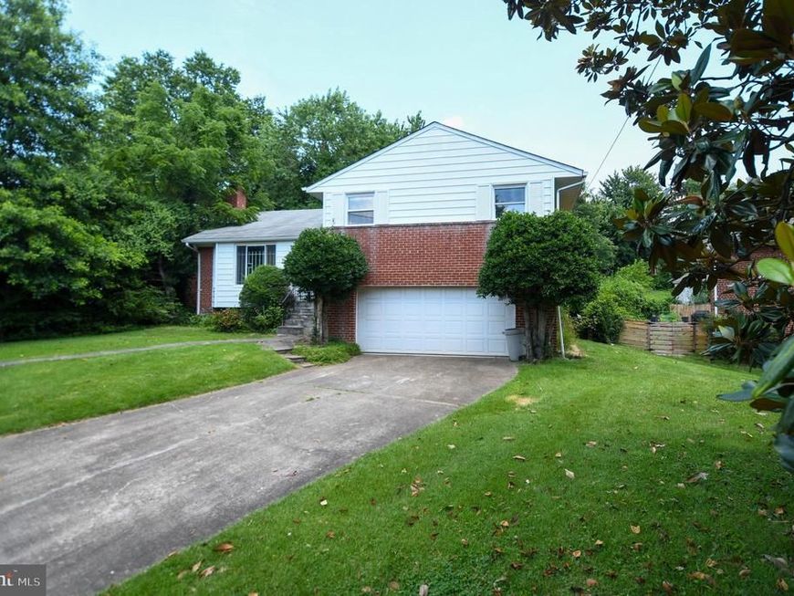 2016 Cascade Road, Silver Spring, MD 20902 Main Photo