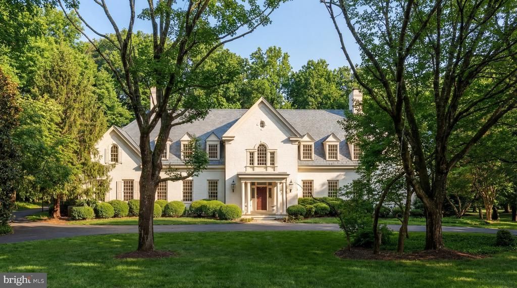 8600 Country Club Drive, Bethesda, MD 20817 Main Photo
