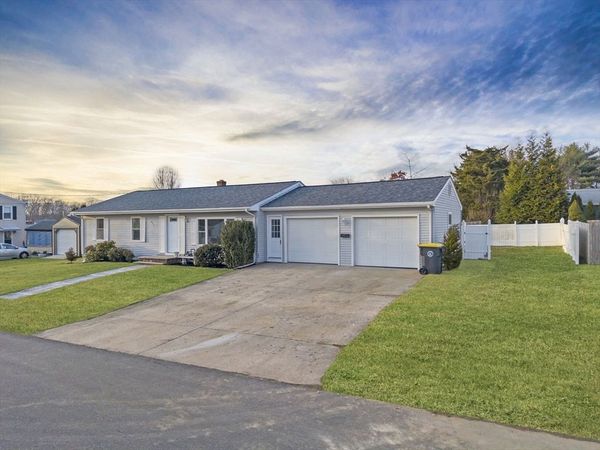 258 Folsom Ave, Somerset, MA 02726