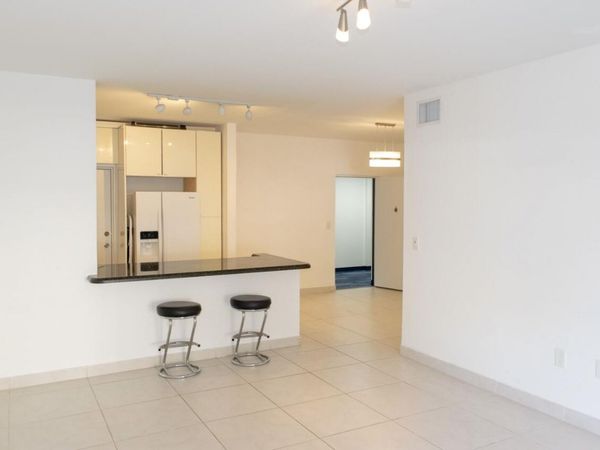 50 SW 3rd, Unit 1060, Boca Raton, FL 33432