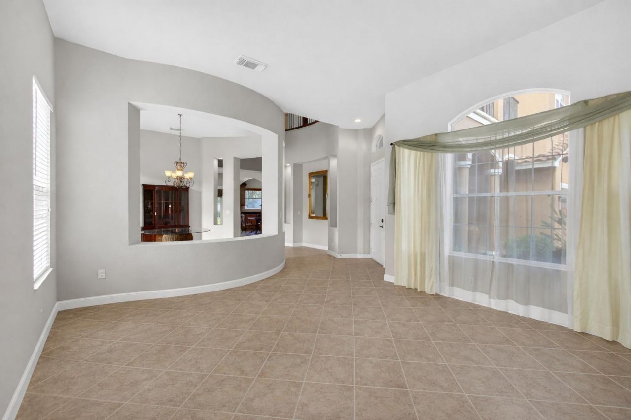 659 Cresta Circle, West Palm Beach, FL 33413 Photo