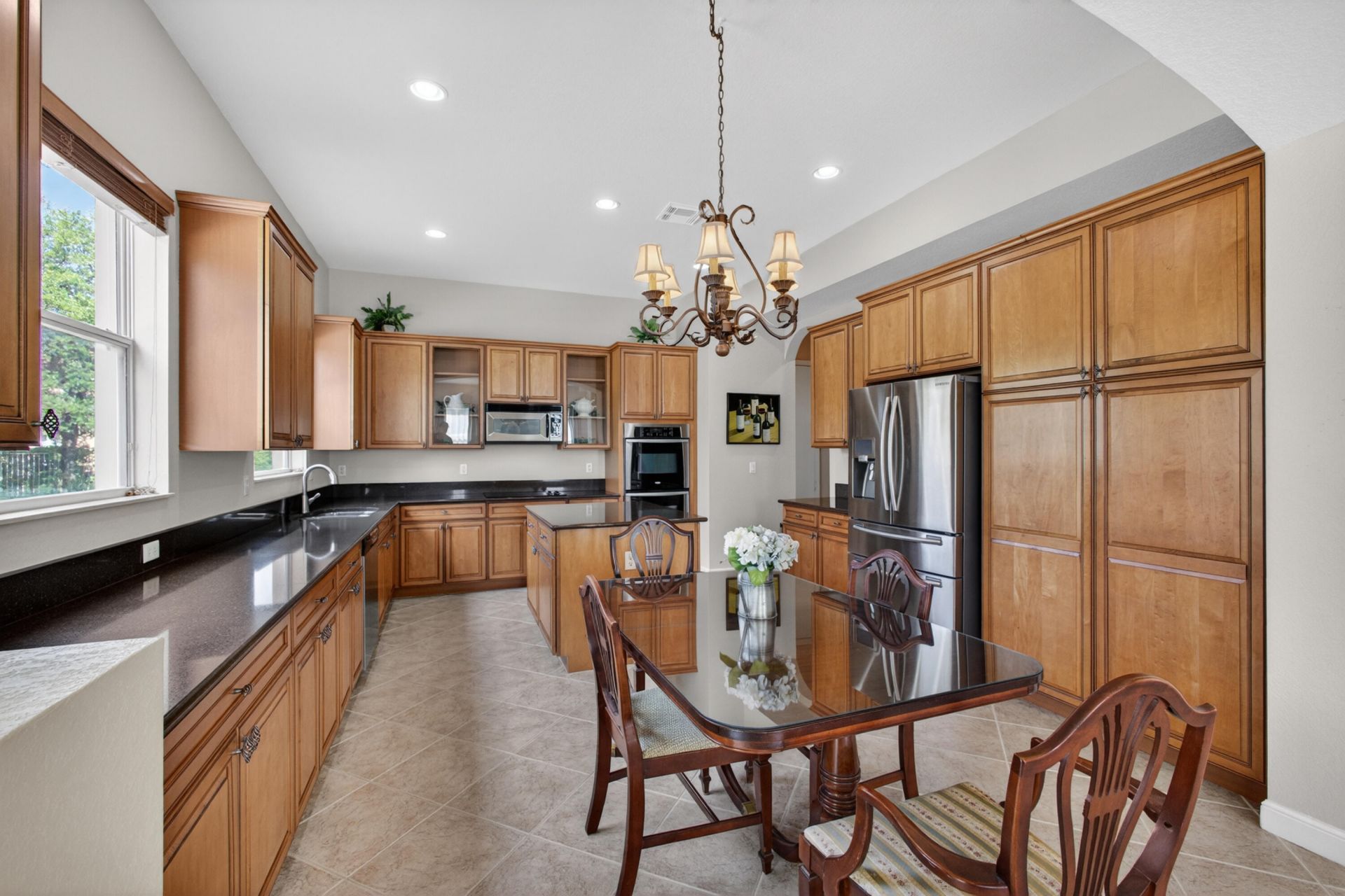 659 Cresta Circle, West Palm Beach, FL 33413 Photo