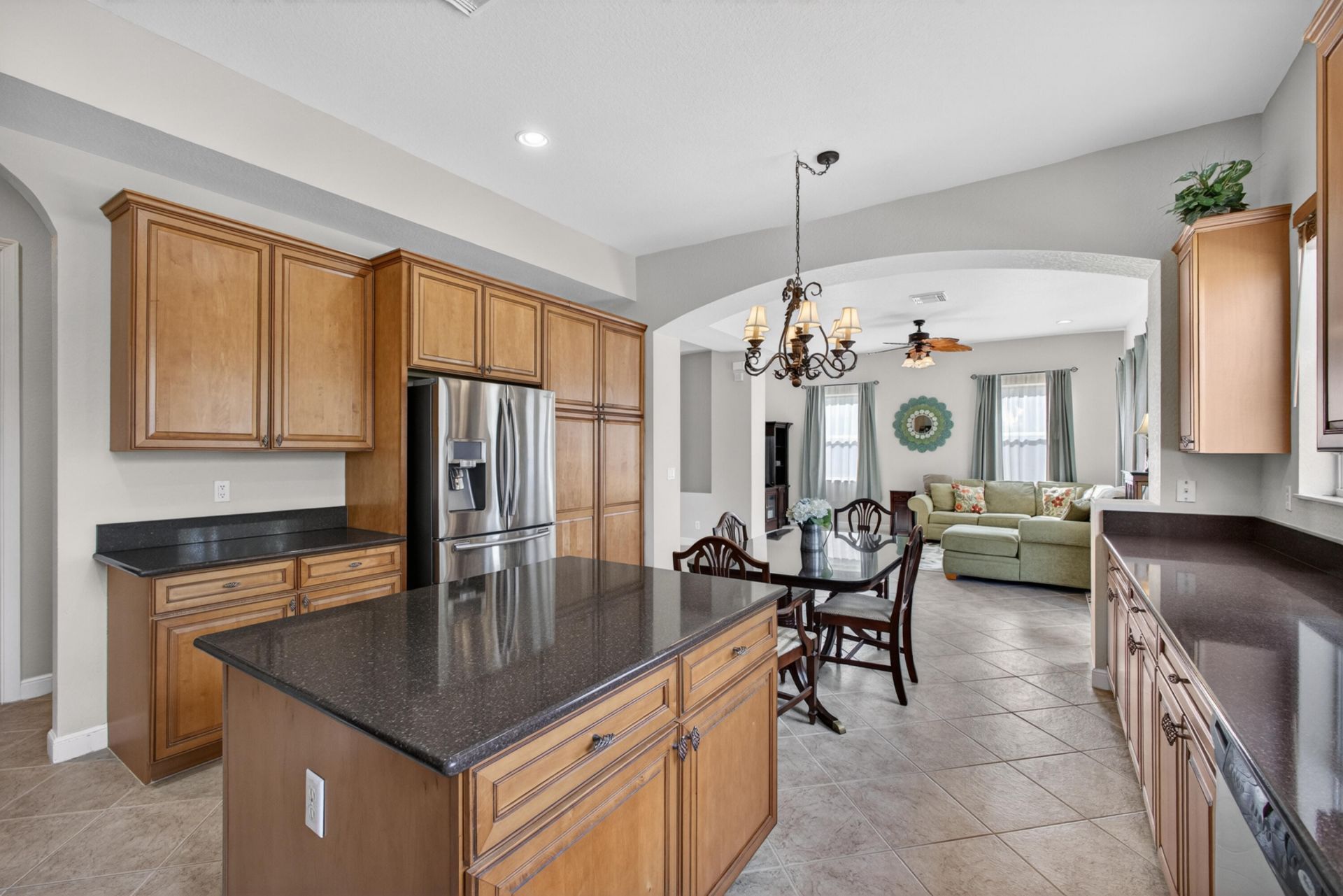 659 Cresta Circle, West Palm Beach, FL 33413 Photo