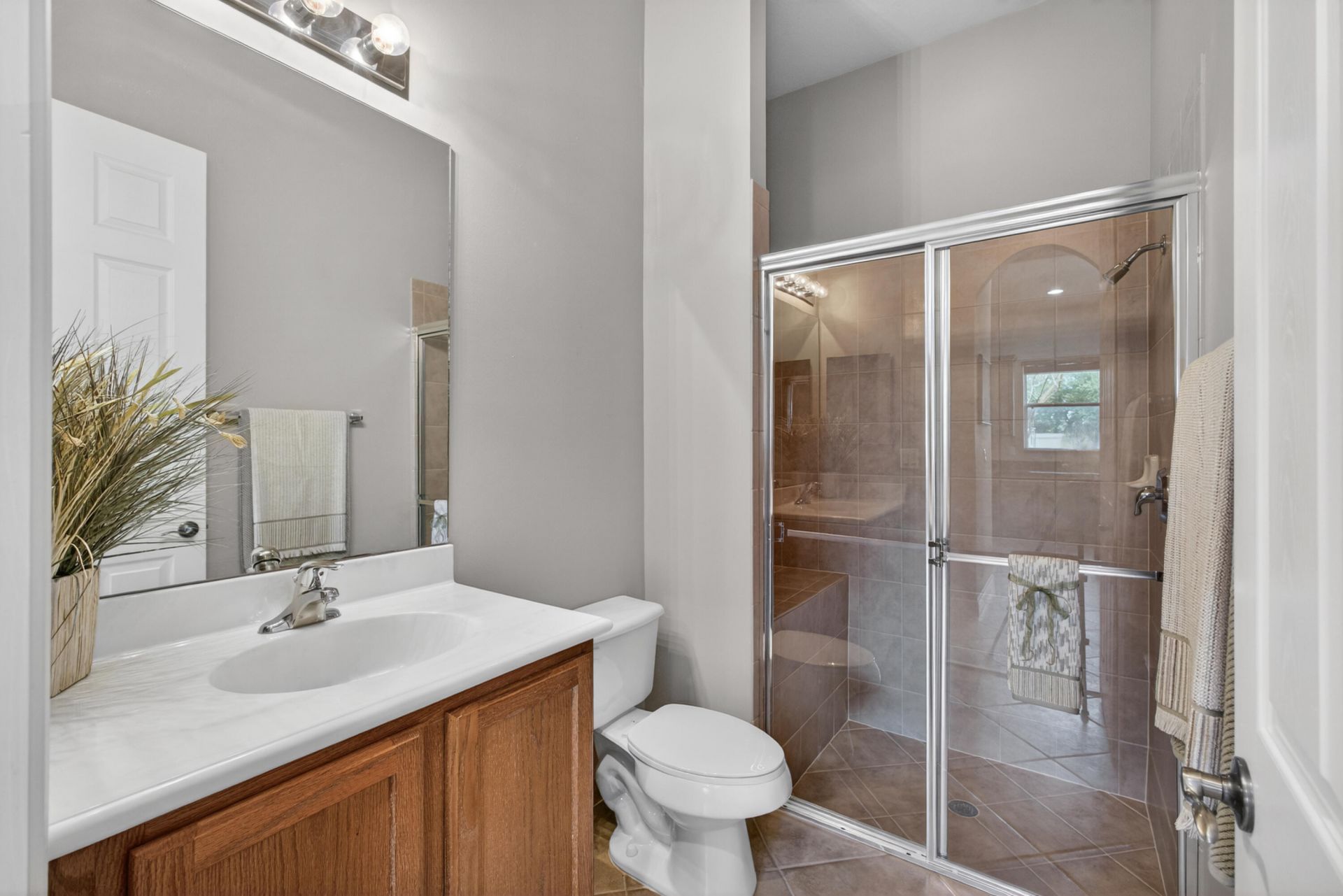 659 Cresta Circle, West Palm Beach, FL 33413 Photo