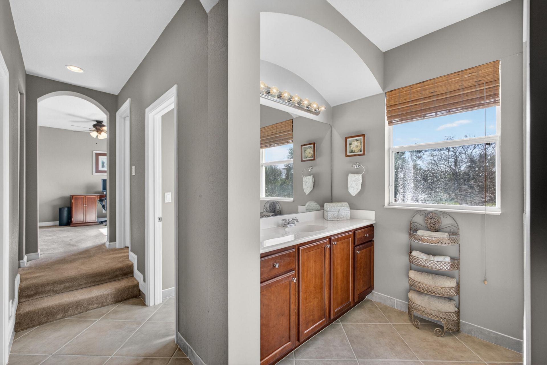 659 Cresta Circle, West Palm Beach, FL 33413 Photo