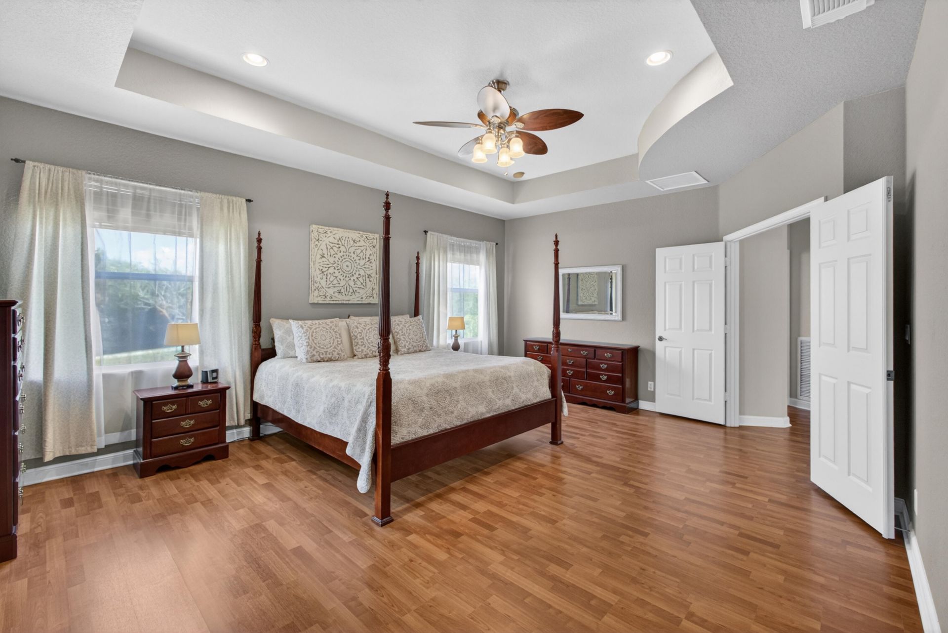 659 Cresta Circle, West Palm Beach, FL 33413 Photo