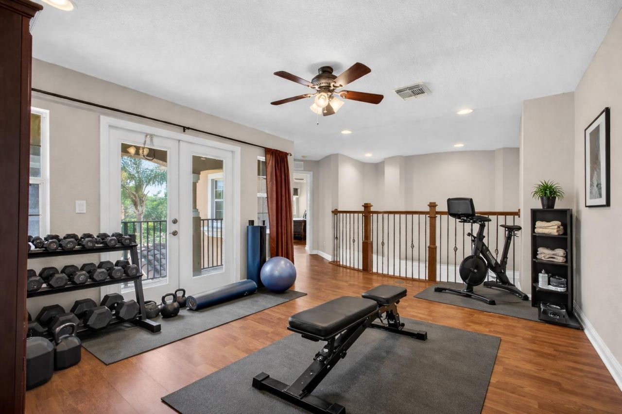 659 Cresta Circle, West Palm Beach, FL 33413 Photo