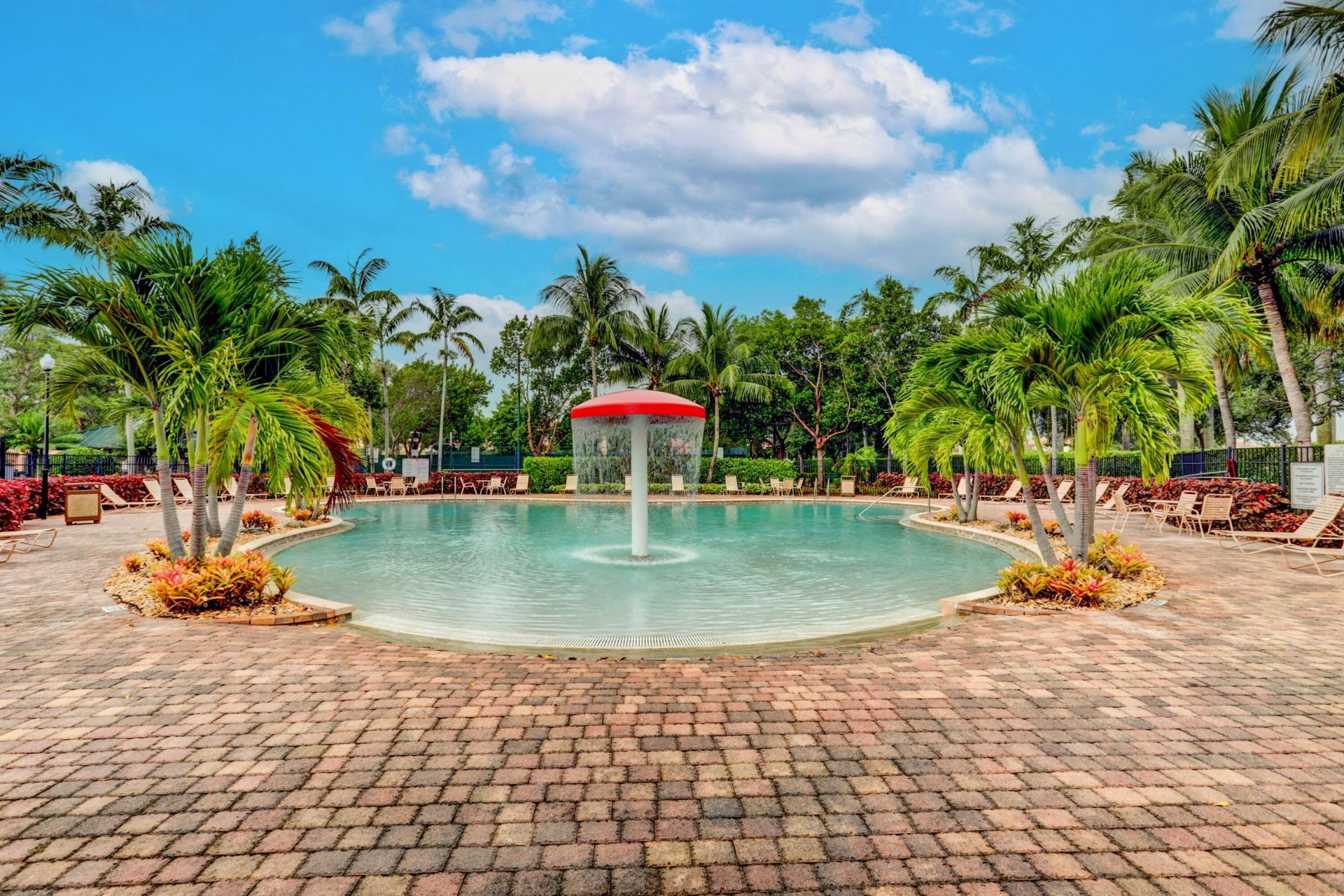 659 Cresta Circle, West Palm Beach, FL 33413 Photo