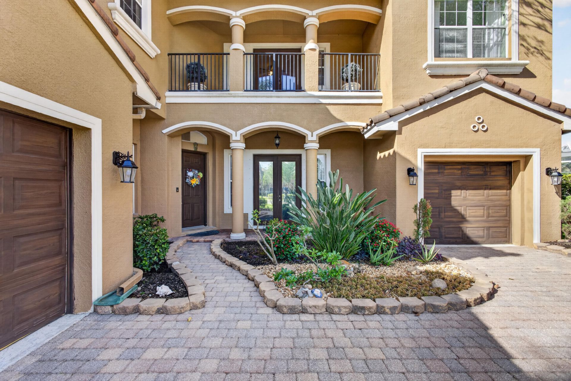 659 Cresta Circle, West Palm Beach, FL 33413 Photo