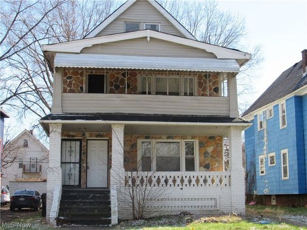 1427 E 133rd Street, East Cleveland, OH 44112