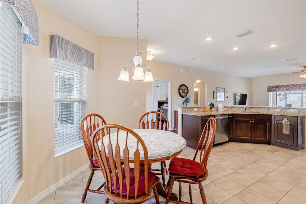 27118 Roanoke Drive, Leesburg, FL 34748 Photo