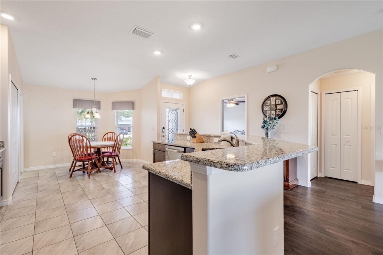 27118 Roanoke Drive, Leesburg, FL 34748 Photo