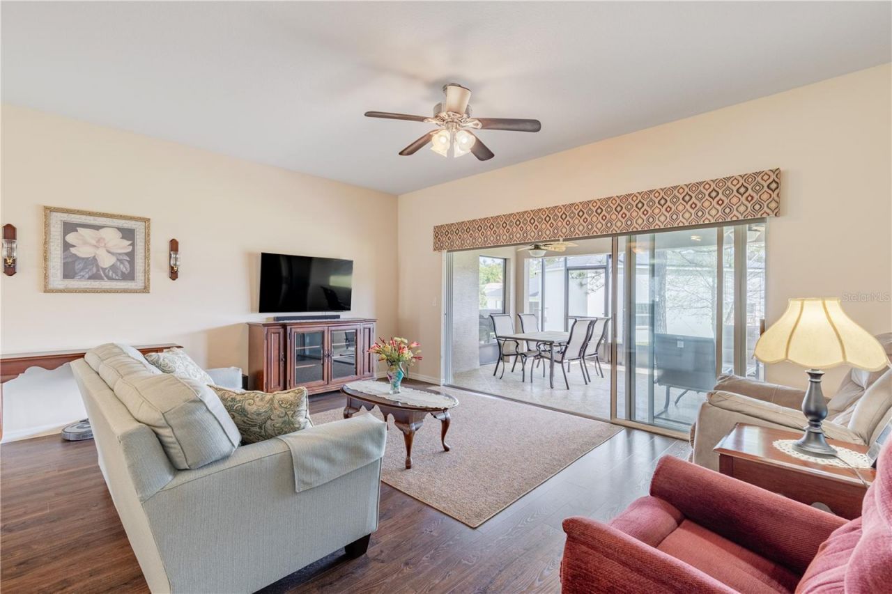 27118 Roanoke Drive, Leesburg, FL 34748 Photo
