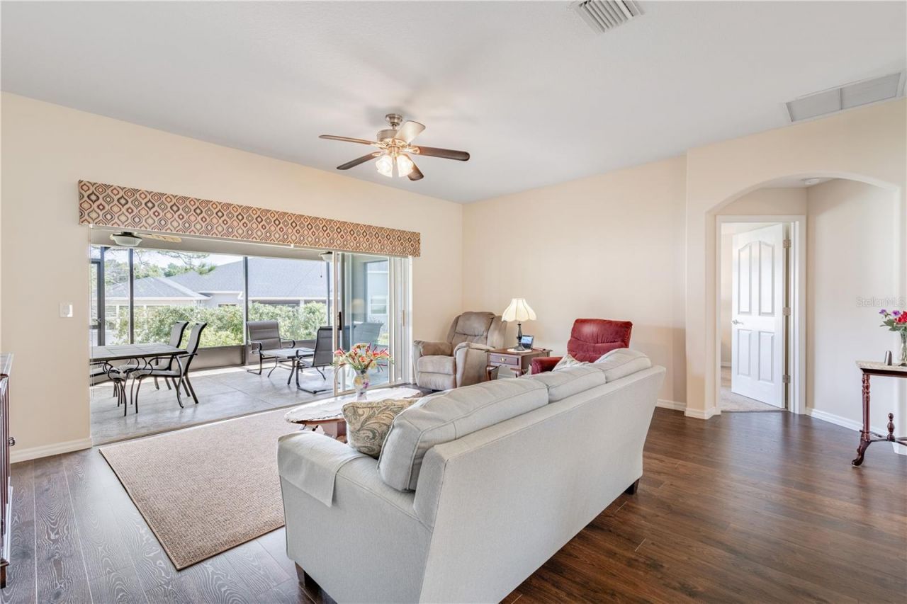 27118 Roanoke Drive, Leesburg, FL 34748 Photo