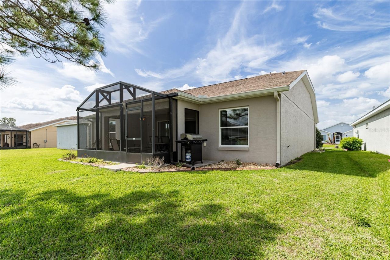 27118 Roanoke Drive, Leesburg, FL 34748 Photo