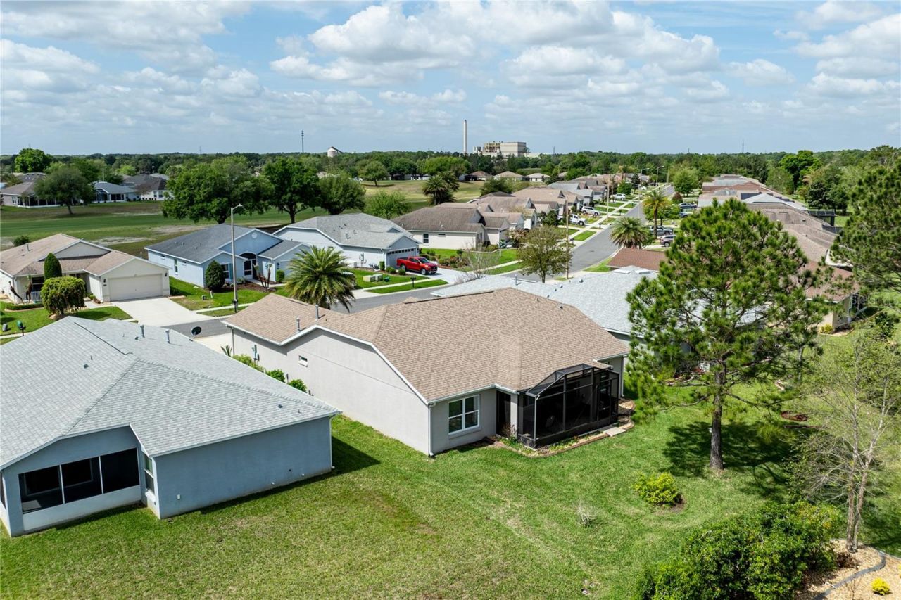 27118 Roanoke Drive, Leesburg, FL 34748 Photo